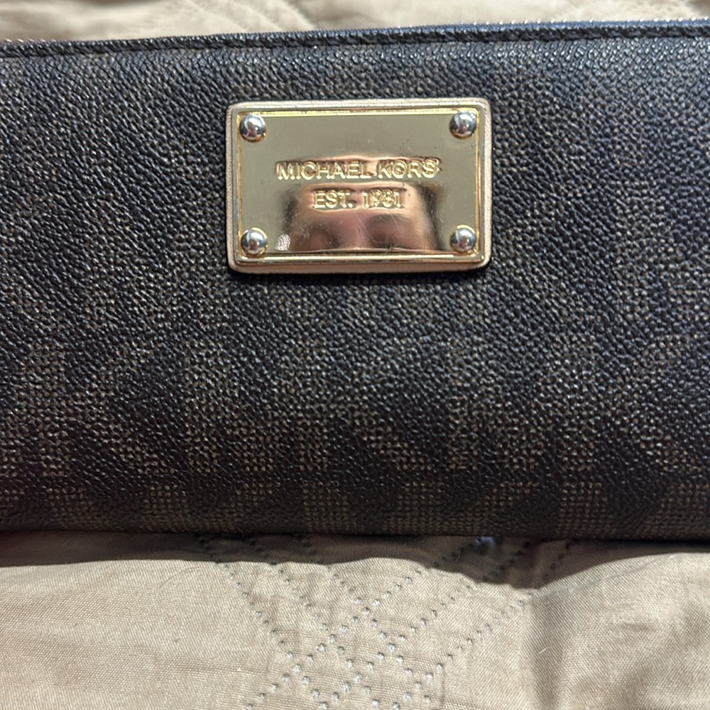 MK Wallet - Picture 2 of 8